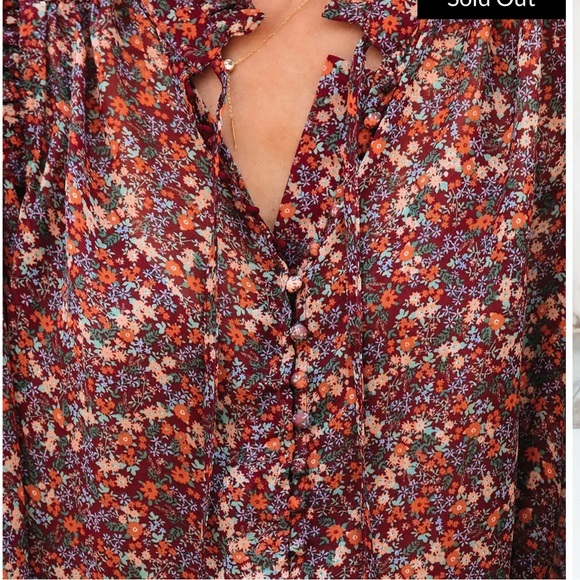 Vici Floral Blouse - Picture 2 of 11